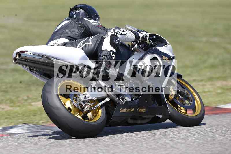 /44 09.08.2025 Plüss Moto Sport ADR/Freies Fahren/backside